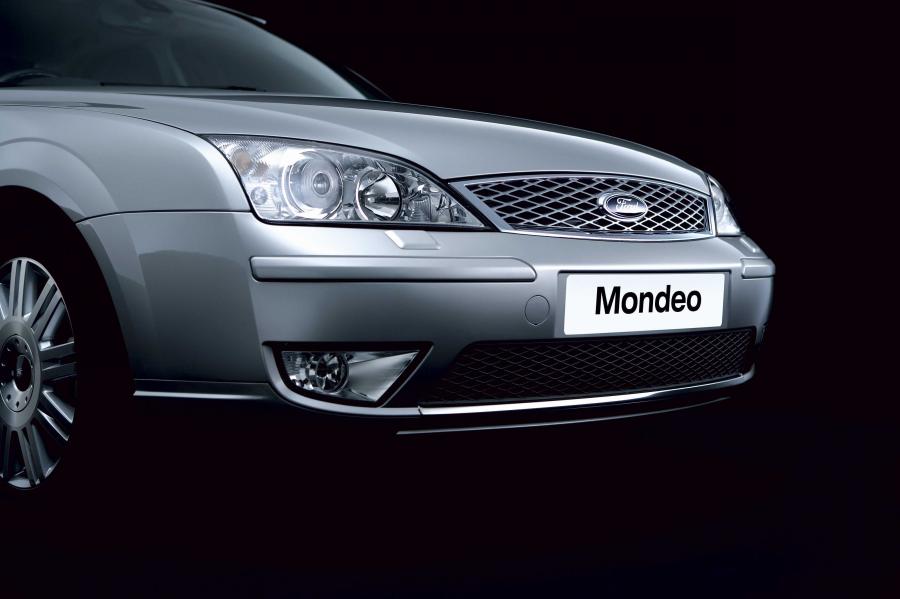  Ford Mondeo 2003 года  (фото 10 из 52)